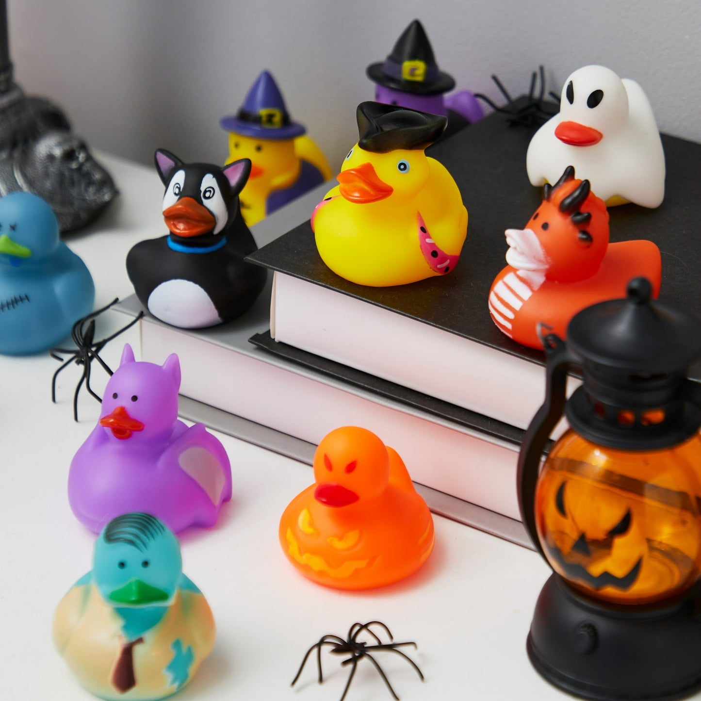 18 Pcs Halloween Rubber Ducks, Mini Duckies Bathtub, Halloween Jeep Ducks